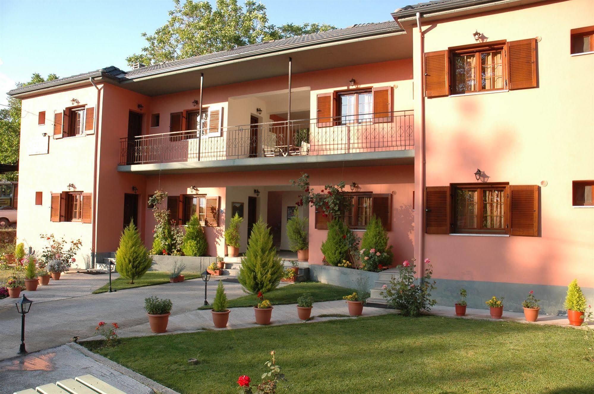 Artemis Apartments Konitsa Esterno foto