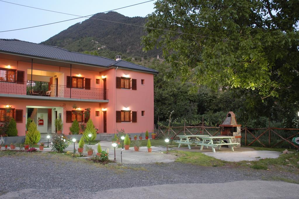 Artemis Apartments Konitsa Esterno foto